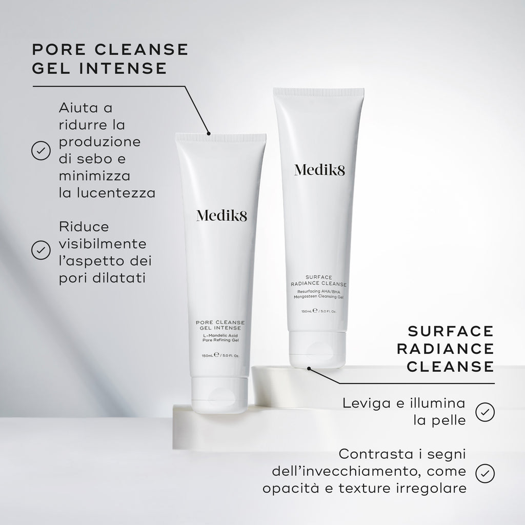 Tubo di Pore Cleanse Gel Intense accanto a un tubo di Surface Radiance Cleanse. Il testo evidenzia il gel per ridurre lucentezza e pori, mentre il detergente leviga la pelle e affronta i segni dell’invecchiamento.