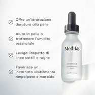 Il flacone di siero Medik8 Hydr8 B5 è posizionato su un piedistallo bianco contro uno sfondo bianco luminoso. Il testo evidenzia che il prodotto Offre un’idratazione cutanea a lunga durata, Aiuta la pelle a trattenere l’idratazione essenziale, Attenua l’aspetto di linee sottili e rughe, e Promuove un incarnato visibilmente più rimpolpato ed elastico.